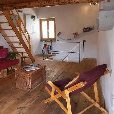 Casa Acquarossa *
